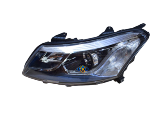 چراغ جلو چپ ام وی ام آریزو 5