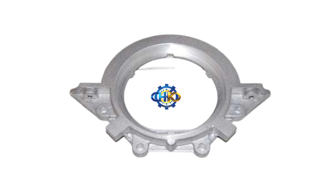 قاب کاسه نمد ته میل لنگ MVM 315 | قاب ته میل لنگ ام وی ام ۳۱۵ | درپوش کاسه‌نمد عقب میل لنگ