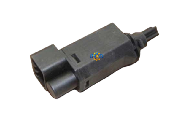 سوئيچ پدال کلاچ / ترمز ام وی ام 530 و ام وی ام 550